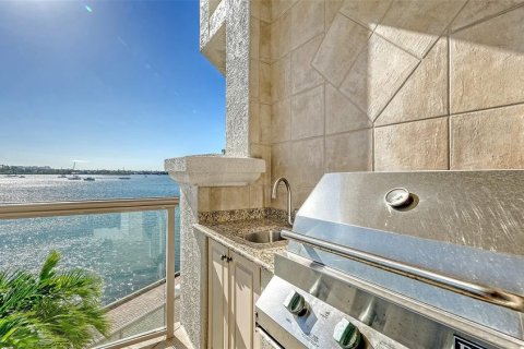 Copropriété à vendre à Sarasota, Floride: 4 chambres, 305.65 m2 № 2430979 - photo 9