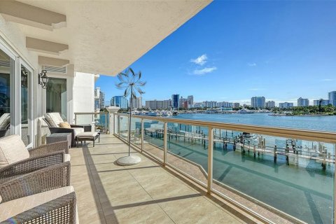 Copropriété à vendre à Sarasota, Floride: 4 chambres, 305.65 m2 № 2430979 - photo 10