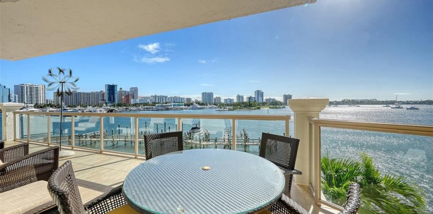 Condo à Sarasota, Floride, 4 chambres  № 2430979
