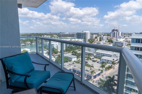 Copropriété à louer à Miami Beach, Floride: 2 chambres, 104.79 m2 № 2276819 - photo 20
