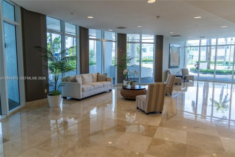 Copropriété à louer à Miami Beach, Floride: 2 chambres, 104.79 m2 № 2276819 - photo 23