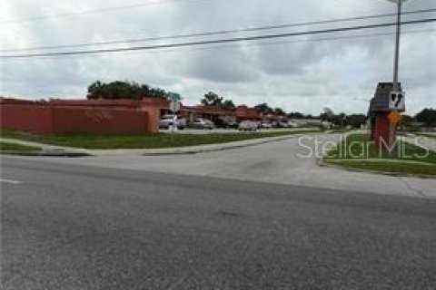 Townhouse in Orlando, Florida 2 bedrooms, 78.69 sq.m. № 2258322 - photo 16