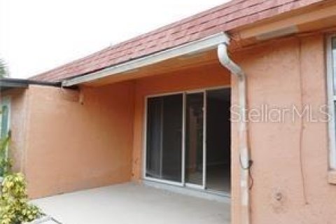 Townhouse in Orlando, Florida 2 bedrooms, 78.69 sq.m. № 2258322 - photo 10