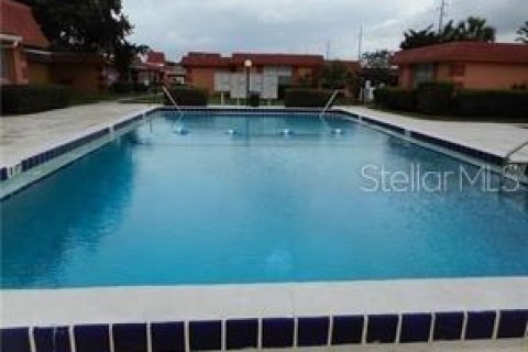 Townhouse in Orlando, Florida 2 bedrooms, 78.69 sq.m. № 2258322 - photo 15