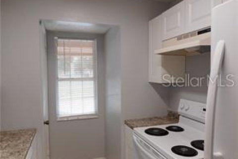 Townhouse in Orlando, Florida 2 bedrooms, 78.69 sq.m. № 2258322 - photo 9