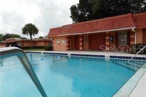 Townhouse in Orlando, Florida 2 bedrooms, 78.69 sq.m. № 2258322 - photo 14