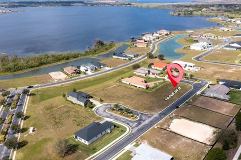Terreno en Auburndale, Florida № 2239951