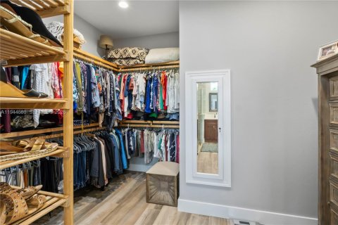 Casa en venta en Cape Coral, Florida, 3 dormitorios, 187.66 m2 № 2001665 - foto 24