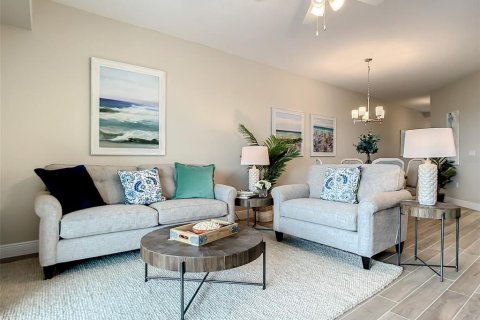 Condo in New Smyrna Beach, Florida, 2 bedrooms  № 1295939 - photo 8