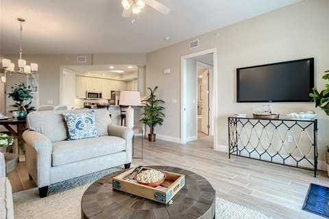 Condo in New Smyrna Beach, Florida, 2 bedrooms  № 1295939 - photo 7