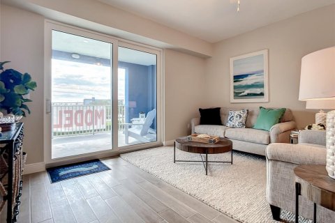 Condo in New Smyrna Beach, Florida, 2 bedrooms  № 1295939 - photo 9