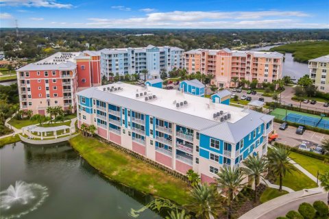 Condo in New Smyrna Beach, Florida, 2 bedrooms  № 1295939 - photo 1