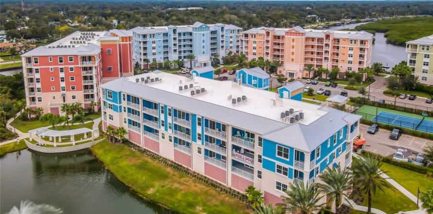 Condo in New Smyrna Beach, Florida, 2 bedrooms  № 1295939