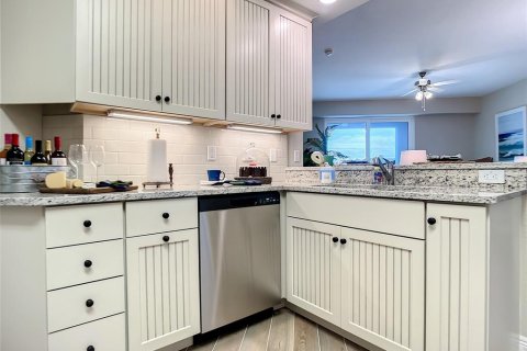 Condo in New Smyrna Beach, Florida, 2 bedrooms  № 1295939 - photo 5