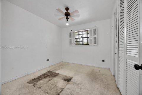 Villa ou maison à vendre à Miami, Floride: 4 chambres, 169.64 m2 № 1965075 - photo 18