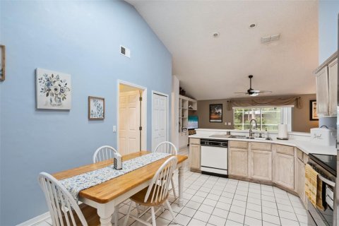 Villa ou maison à vendre à Winter Springs, Floride: 4 chambres, 179.39 m2 № 2349436 - photo 12