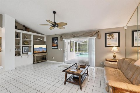 Villa ou maison à vendre à Winter Springs, Floride: 4 chambres, 179.39 m2 № 2349436 - photo 6