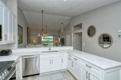 Copropriété à louer à Sarasota, Floride: 2 chambres, 131.36 m2 № 1045854 - photo 4