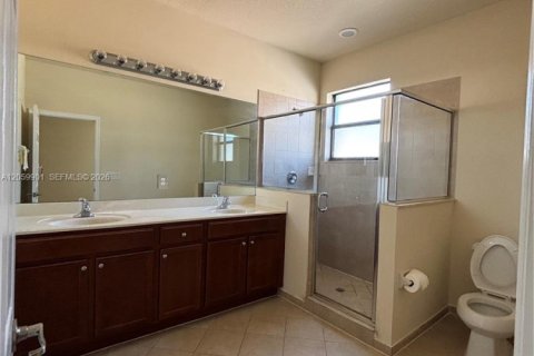 Touwnhouse à vendre à Miami, Floride: 3 chambres, 150.22 m2 № 2279538 - photo 28