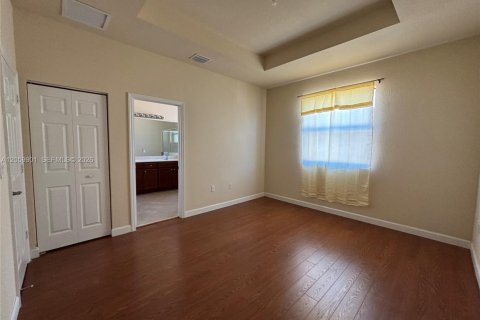 Touwnhouse à vendre à Miami, Floride: 3 chambres, 150.22 m2 № 2279538 - photo 25
