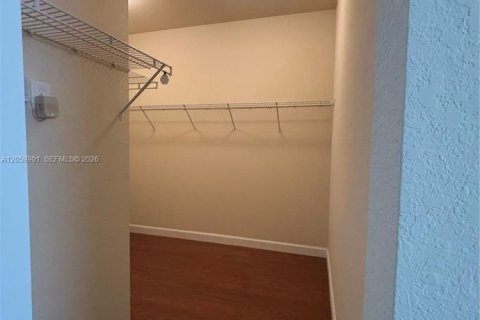 Touwnhouse à vendre à Miami, Floride: 3 chambres, 150.22 m2 № 2279538 - photo 26