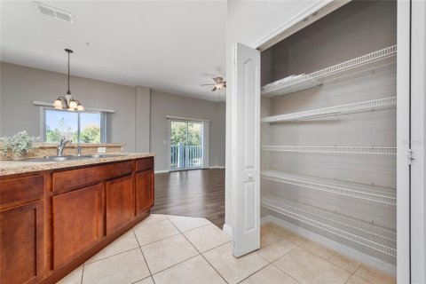 Copropriété à louer à Orlando, Floride: 2 chambres, 121.24 m2 № 2400347 - photo 16