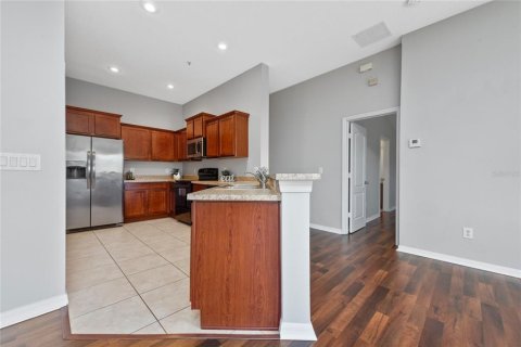 Copropriété à louer à Orlando, Floride: 2 chambres, 121.24 m2 № 2400347 - photo 8