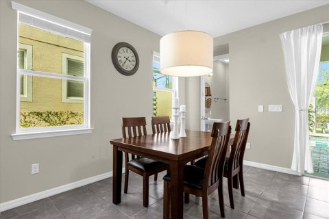 Townhouse in SOLARA RESORT in Kissimmee, Florida 5 bedrooms, 213.12 sq.m. № 2228462 - photo 7