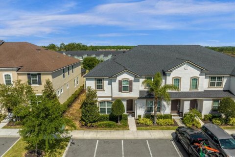 Townhouse in SOLARA RESORT in Kissimmee, Florida 5 bedrooms, 213.12 sq.m. № 2228462 - photo 2