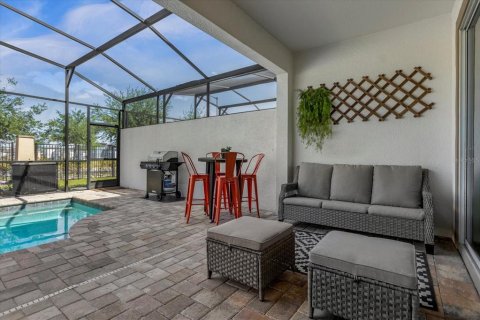 Townhouse in SOLARA RESORT in Kissimmee, Florida 5 bedrooms, 213.12 sq.m. № 2228462 - photo 12