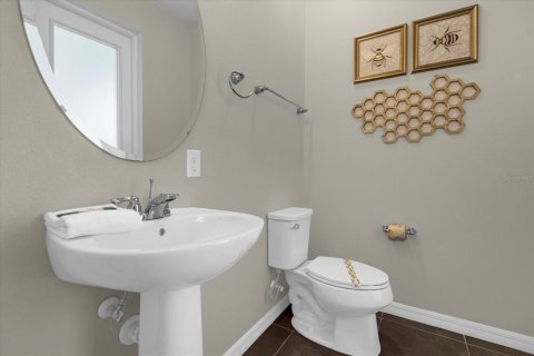 Townhouse in SOLARA RESORT in Kissimmee, Florida 5 bedrooms, 213.12 sq.m. № 2228462 - photo 15