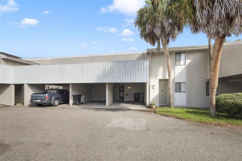 Condo in Apopka, Florida, 2 bedrooms № 2210706