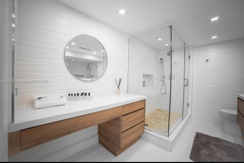 Copropriété à louer à Miami Beach, Floride: 3 chambres, 196.95 m2 № 1862103 - photo 12
