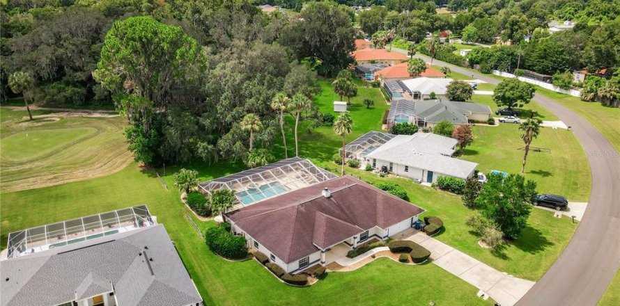 Casa en Inverness, Florida 3 dormitorios, 186.18 m2 № 1570852