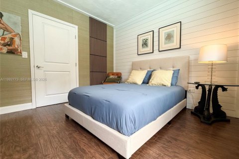 House in Stuart, Florida 4 bedrooms, 194.91 sq.m. № 2064232 - photo 14