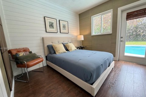 House in Stuart, Florida 4 bedrooms, 194.91 sq.m. № 2064232 - photo 15