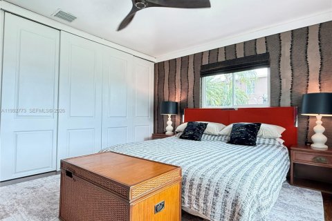 House in Stuart, Florida 4 bedrooms, 194.91 sq.m. № 2064232 - photo 22