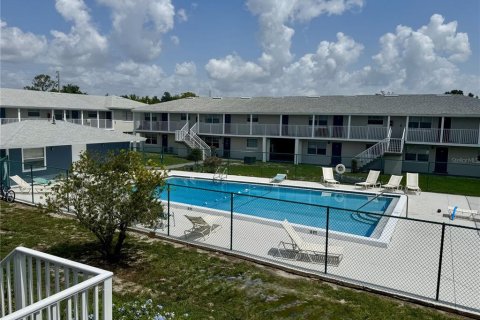 Copropriété à louer à Mount Dora, Floride: 2 chambres, 65.22 m2 № 1808316 - photo 4