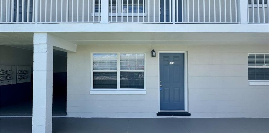 Condominio en Mount Dora, Florida, 2 dormitorios № 1808316