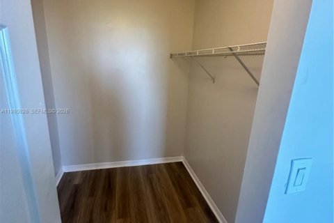 Снять в аренду виллу или дом в Хомстед, Флорида 4 спальни, 155.8м2, № 2050843 - фото 26