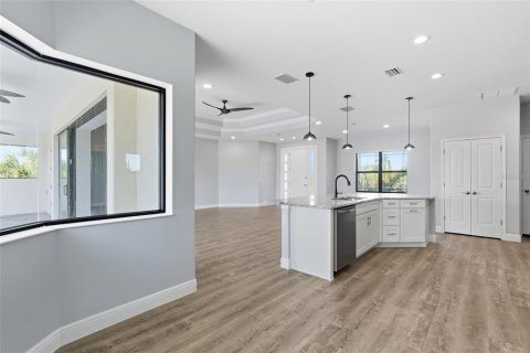 Villa ou maison à vendre à Port Charlotte, Floride: 3 chambres, 166.95 m2 № 2222610 - photo 17