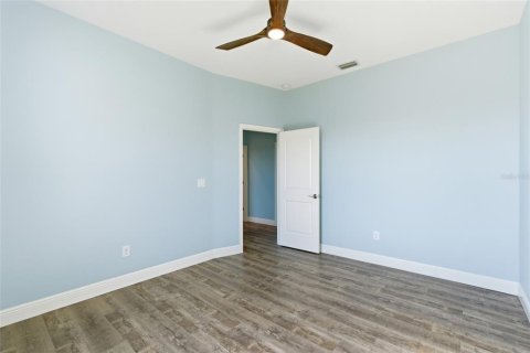Villa ou maison à vendre à Port Charlotte, Floride: 3 chambres, 166.95 m2 № 2222610 - photo 25