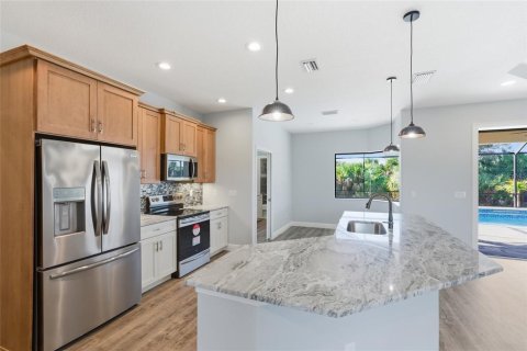 Villa ou maison à vendre à Port Charlotte, Floride: 3 chambres, 166.95 m2 № 2222610 - photo 13