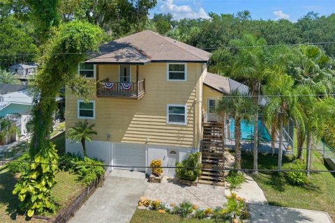 Casa en venta en Crystal River, Florida, 3 dormitorios, 176.79 m2 № 1375202 - foto 1