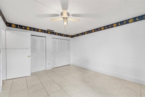 Adosado en venta en West Palm Beach, Florida, 3 dormitorios, 123.75 m2 № 1952009 - foto 20