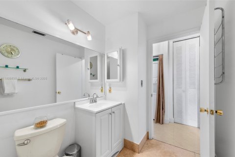 Adosado en venta en West Palm Beach, Florida, 3 dormitorios, 123.75 m2 № 1952009 - foto 22