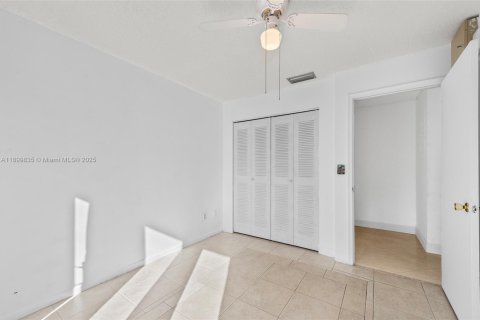 Adosado en venta en West Palm Beach, Florida, 3 dormitorios, 123.75 m2 № 1952009 - foto 29