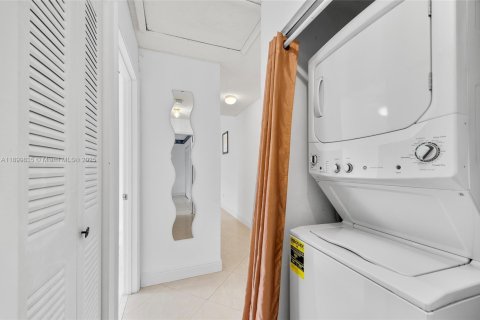 Adosado en venta en West Palm Beach, Florida, 3 dormitorios, 123.75 m2 № 1952009 - foto 17