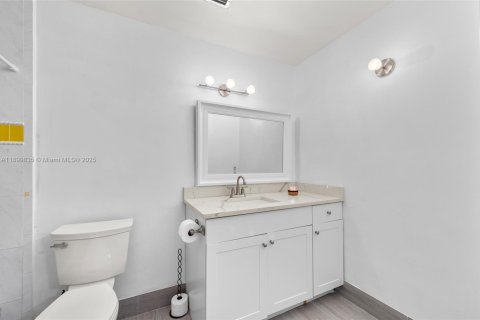 Adosado en venta en West Palm Beach, Florida, 3 dormitorios, 123.75 m2 № 1952009 - foto 9