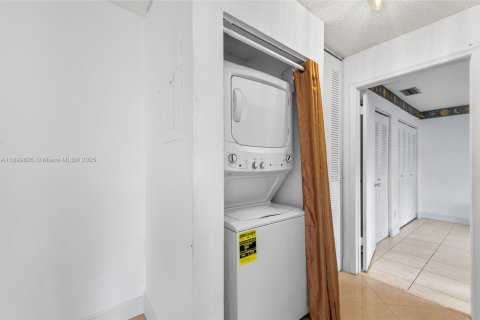 Adosado en venta en West Palm Beach, Florida, 3 dormitorios, 123.75 m2 № 1952009 - foto 18